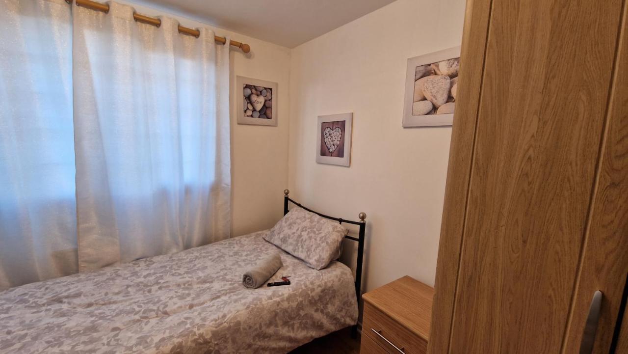Shergold House スウィンドン エクステリア 写真